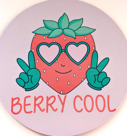 Berry Cool Round Mousepad, Strawberry Design __etsy:6480040279
