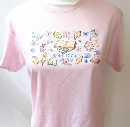 Book Lover T-shirt, pink graphic tee